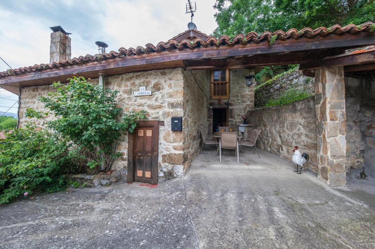 Casa Rural La Carrozal Senda del Oso Hostal Orelleiru Exterior foto